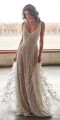 Luxuriöses Damen Abendkleid mit Bestickten Schimmernden Akzenten | Shopnory