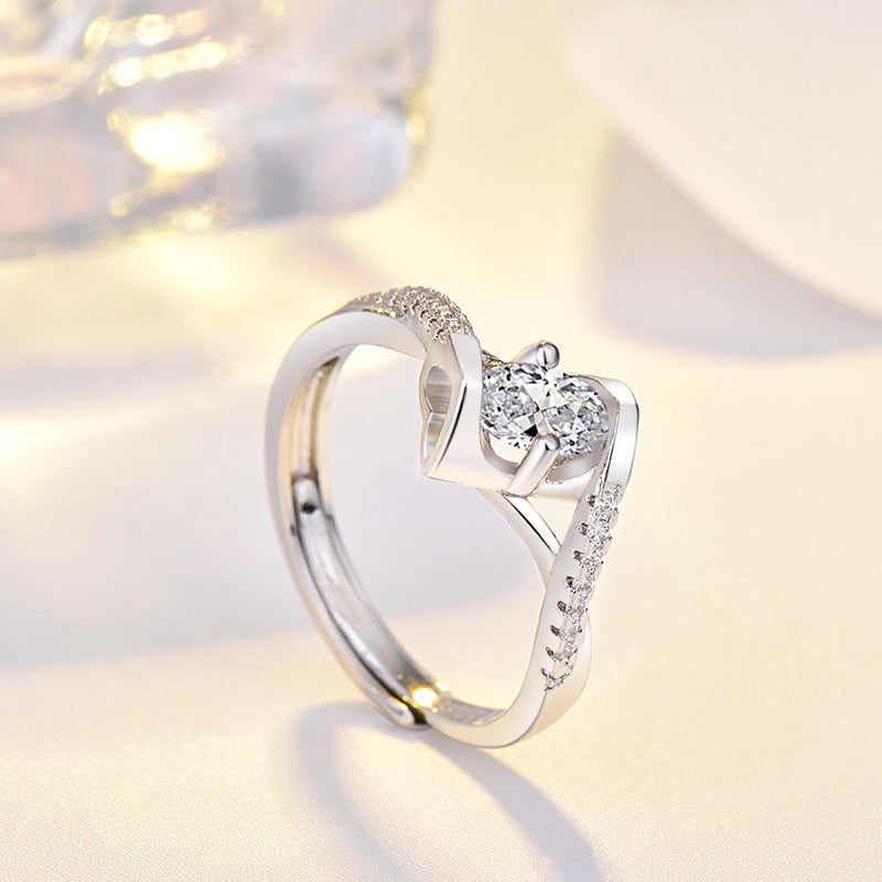 Damen Verlobungsring mit funkelndem Zirkonia-Besatz und modernem Design Shop Nory
