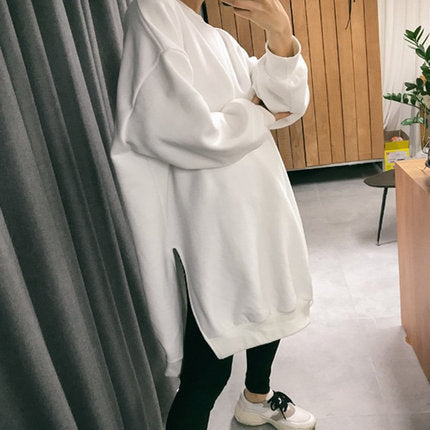 Damen Oversized-Sweatkleid mit gerippten Bündchen, Rundhalsausschnitt und verlängertem Rückensaum Shop Nory
