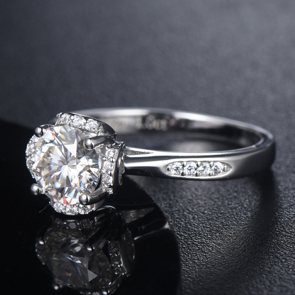 Damen Ring mit funkelndem Solitär und kunstvollem Zirkonia-Besatz Shop Nory