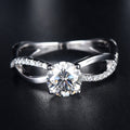 Damen Ring mit funkelndem Solitär und eleganten Zirkonia-Details Shop Nory