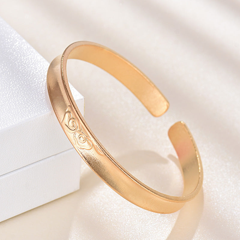 Damenarmreif mit stilvollem, minimalistischen Design und kunstvollen Details Shop Nory