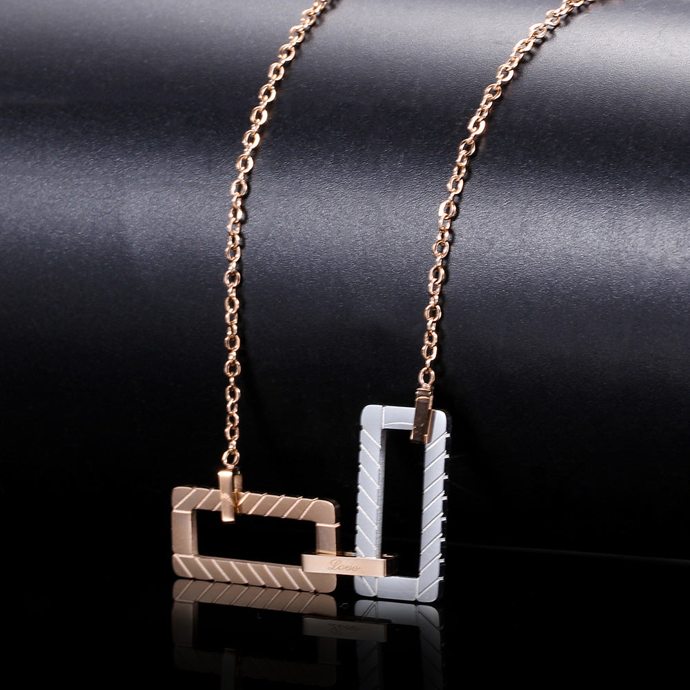 Damen Halskette mit geometrischem Anhänger und feiner Gliederkette Shop Nory