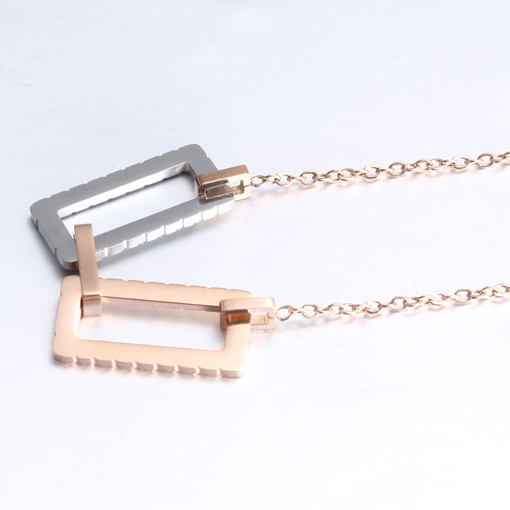 Damen Halskette mit geometrischem Anhänger und feiner Gliederkette Shop Nory