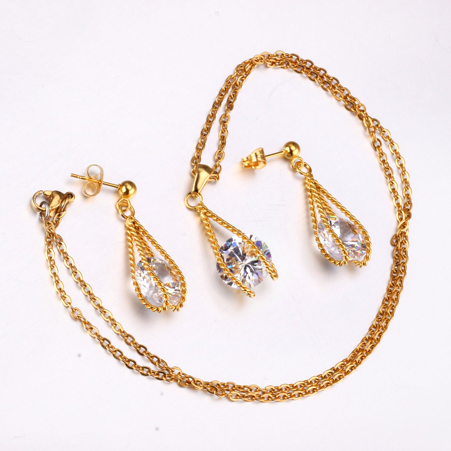 Damen Schmuckset mit funkelnden Zirkonia und luxuriösem Anhänger Shop Nory