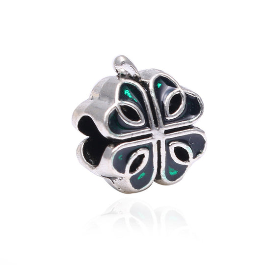 Herz-Charms mit Vogel-Motiv und Emaillierten Blättern