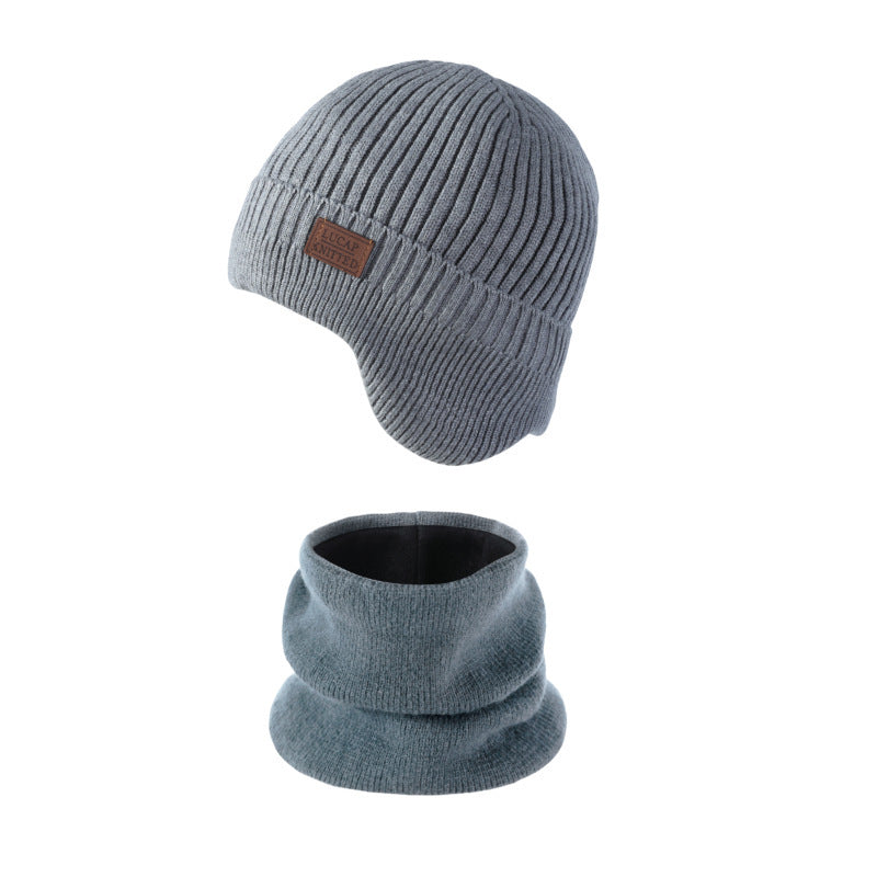 Gefütterte Strickmütze mit Ohrenschutz