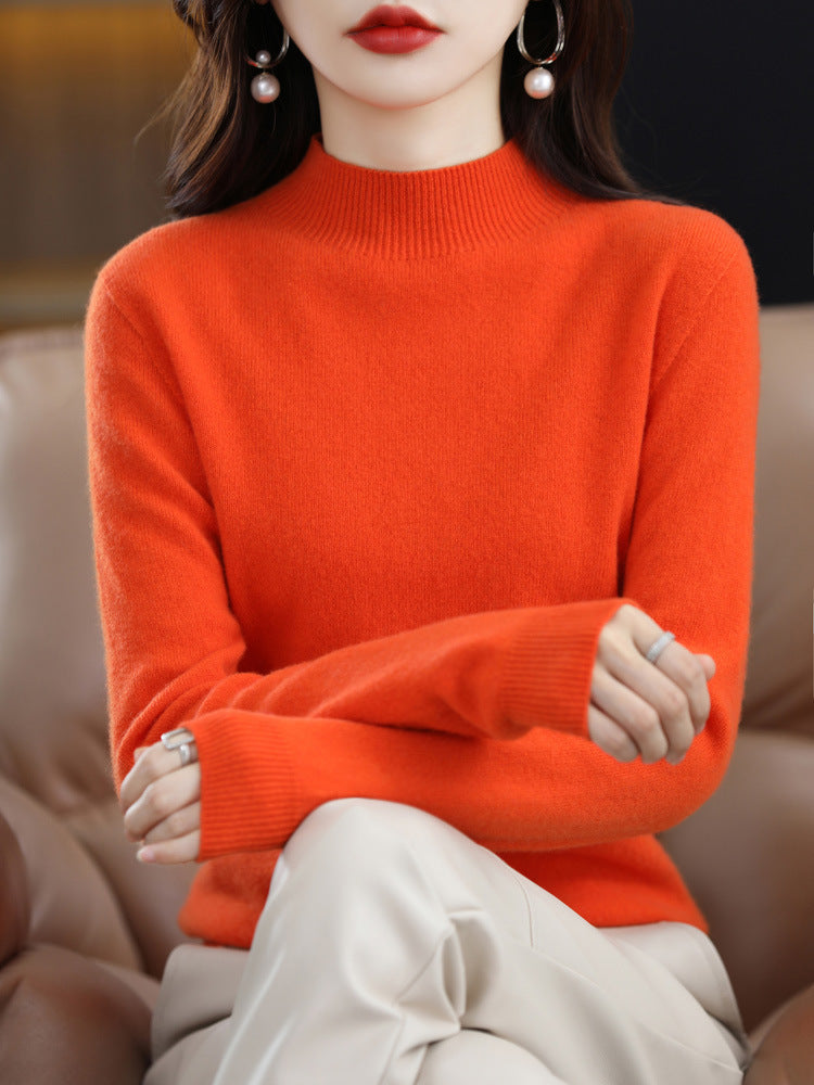 Wollpullover mit Rollsaum und Stehkragen