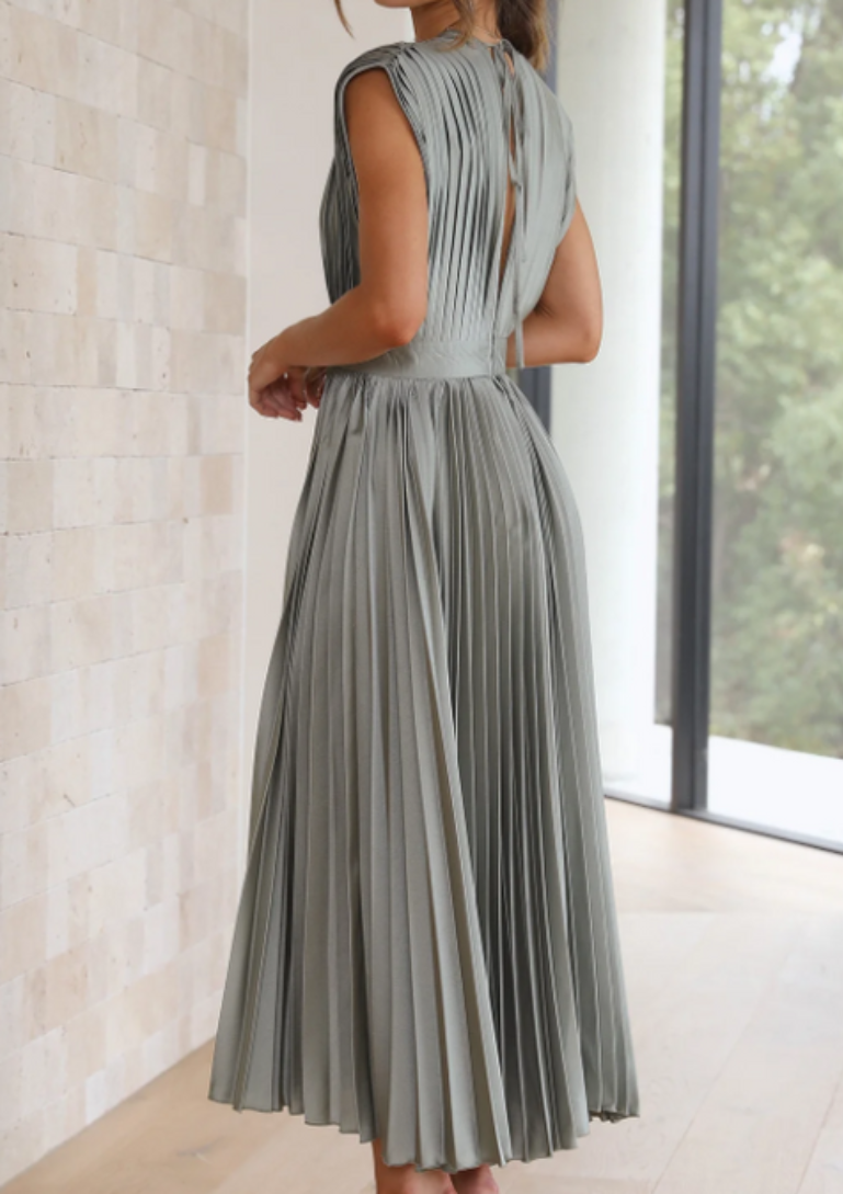 Elegantes Maxikleid Aus Leichtem Stoff
