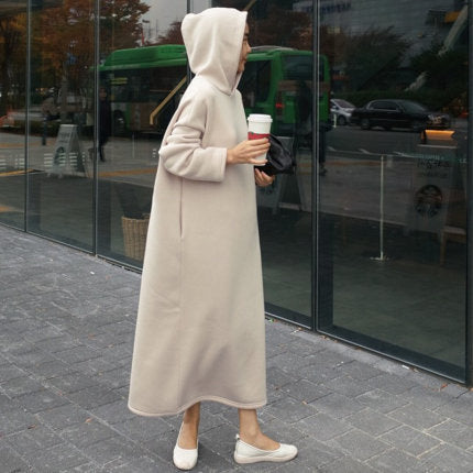Damen Maxikleid‑Hoodie aus schwerem Sweat mit kastiger Oversize‑Silhouette Shop Nory