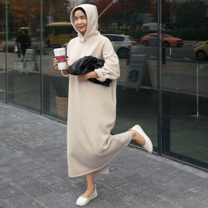 Damen Maxikleid‑Hoodie aus schwerem Sweat mit kastiger Oversize‑Silhouette Shop Nory
