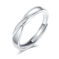 Damenring mit elegantem, gewundenem Design und schimmernden Akzenten Shop Nory