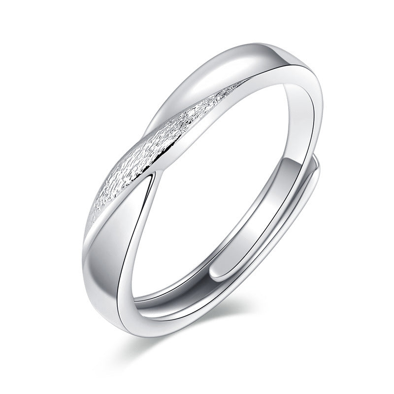 Damenring mit elegantem, gewundenem Design und schimmernden Akzenten Shop Nory