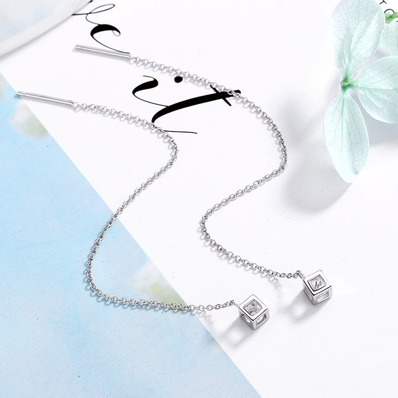 Damen Ohrhänger mit modernem quadratischem Design und funkelnden Zirkonia Shop Nory