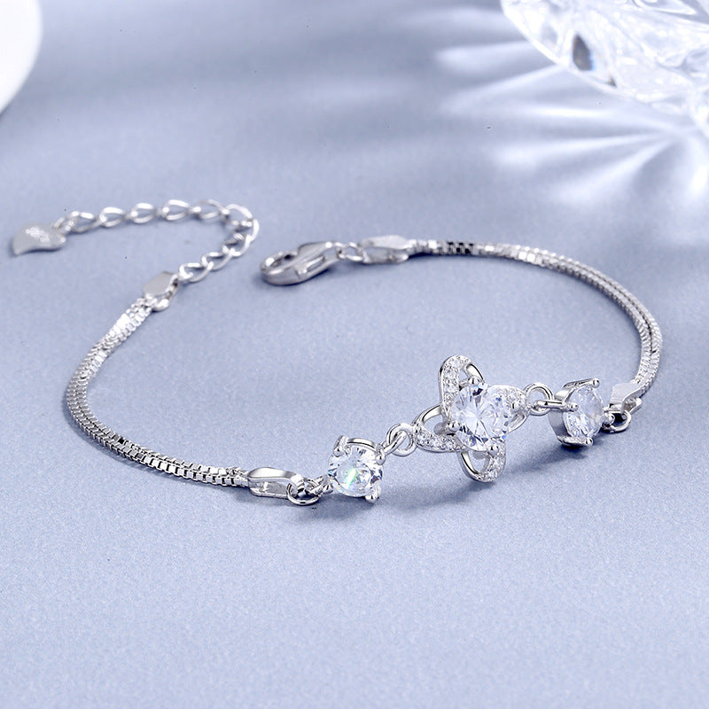 Damen Armband mit funkelnden Zirkonia und elegantem Design Shop Nory