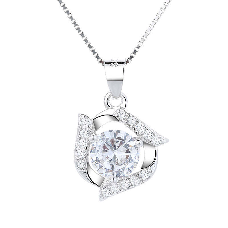 Damen Halskette mit stilvollem Amethyst-Anhänger und funkelndem Zirkonbesatz Shop Nory