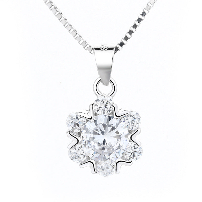 Damen Halskette mit funkelndem Schneeflockenanhänger und hochwertigem Zirkonbesatz Shop Nory