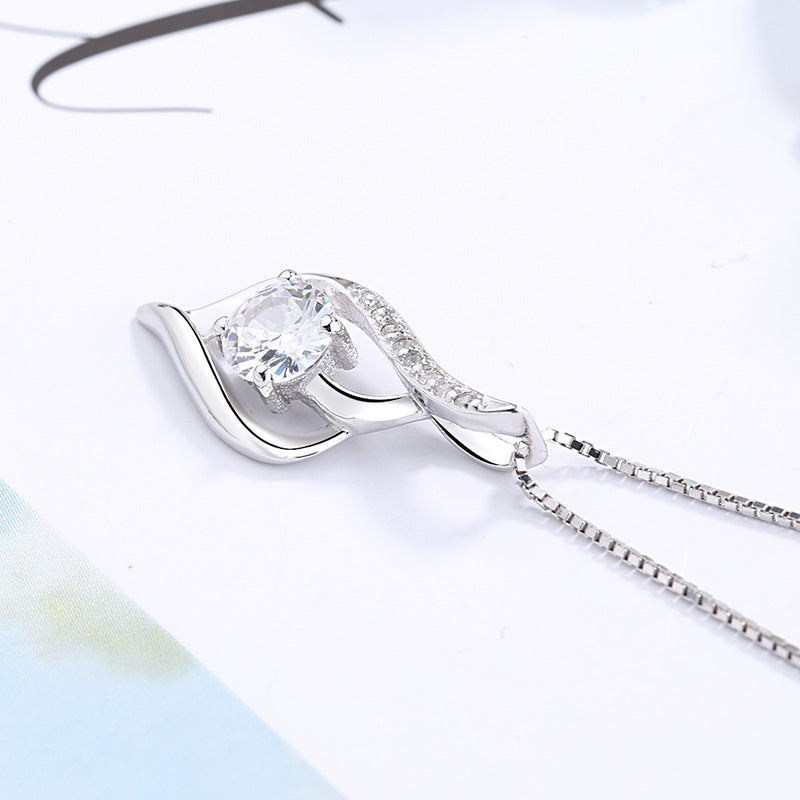 Damen Halskette mit filigranem und elegantem Anhänger Shop Nory