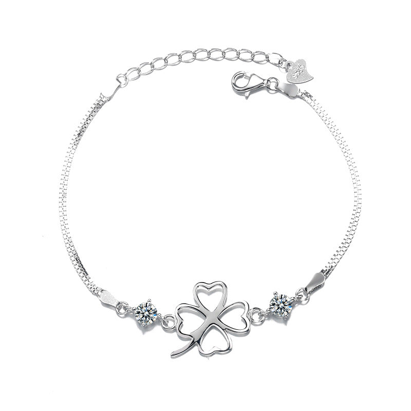 Damen Charmantes Armkettchen mit vierblättrigem Kleeblatt und funkelnden Steinchen Shop Nory
