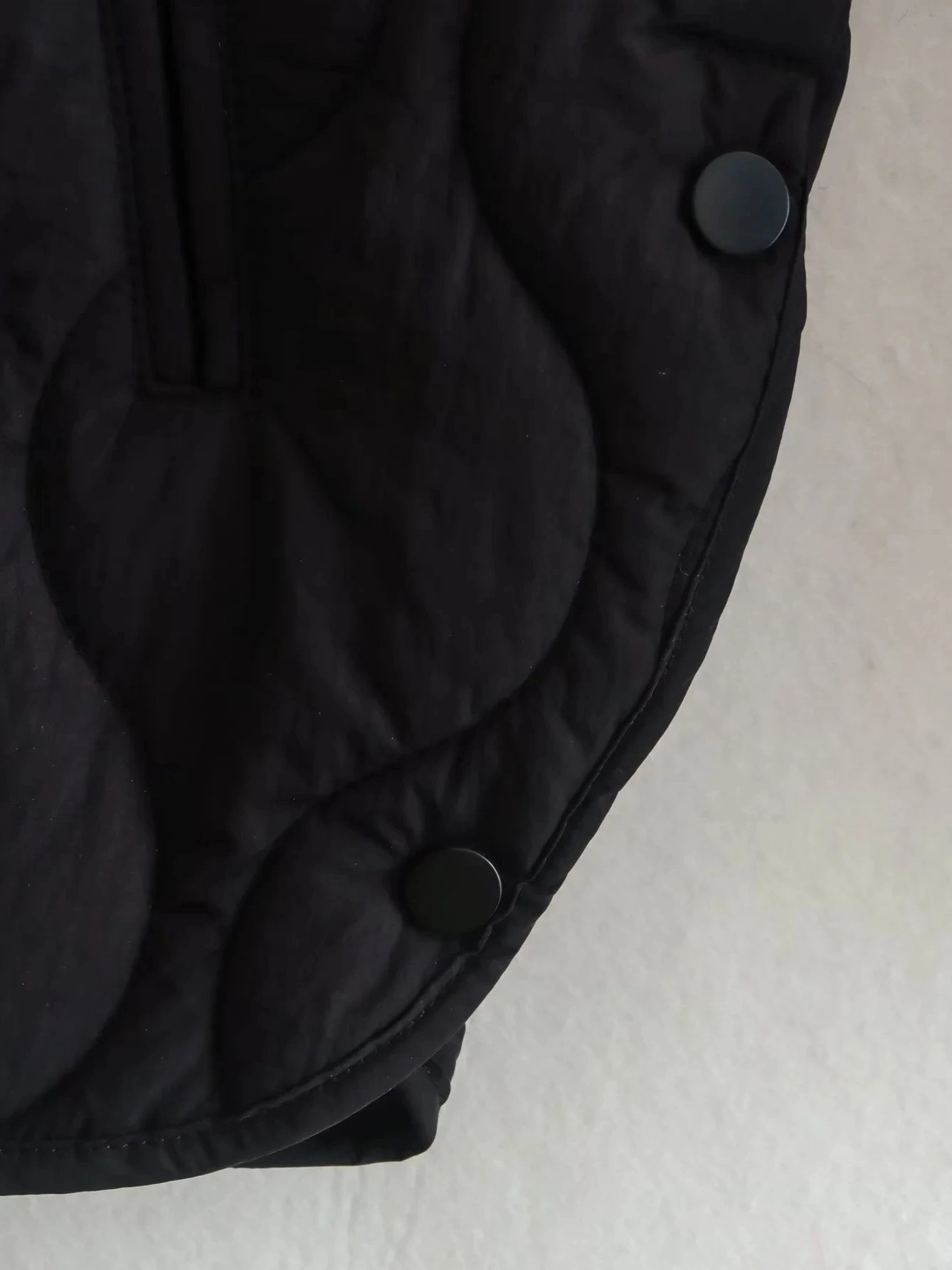 Gepolsterte Jacke Damen, Leichtes Übergröße Modell mit Taschen, Knopfverschluss