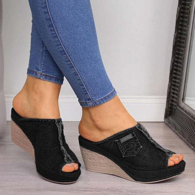 Damen Wedge-Pantoletten aus Denim mit modischem Fransen-Design