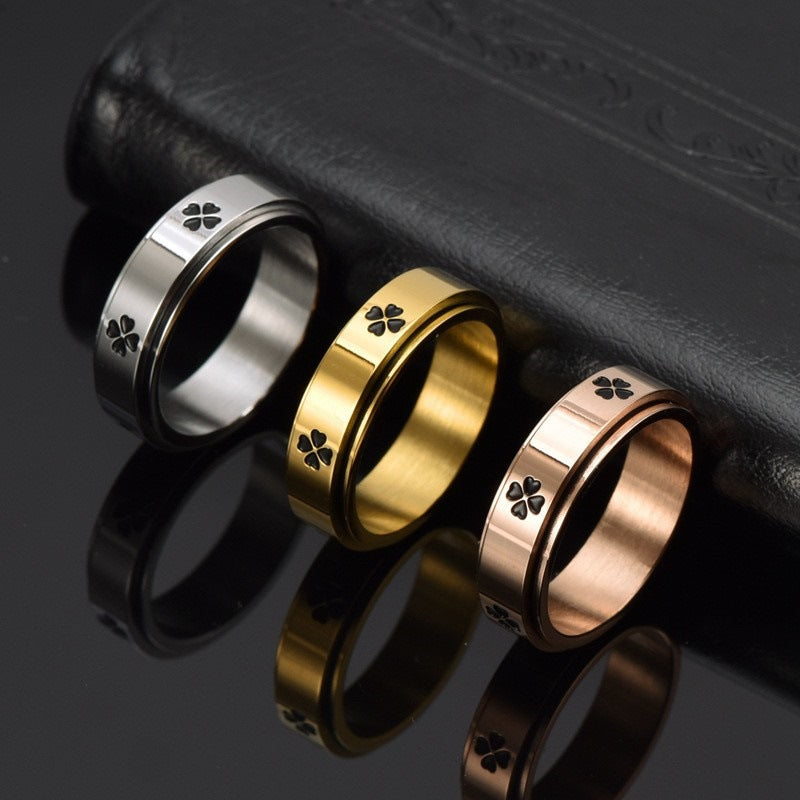 Glücklicher vierblättriger Kleeblatt drehbarer Edelstahl-Angst-Ring | Shop Nory