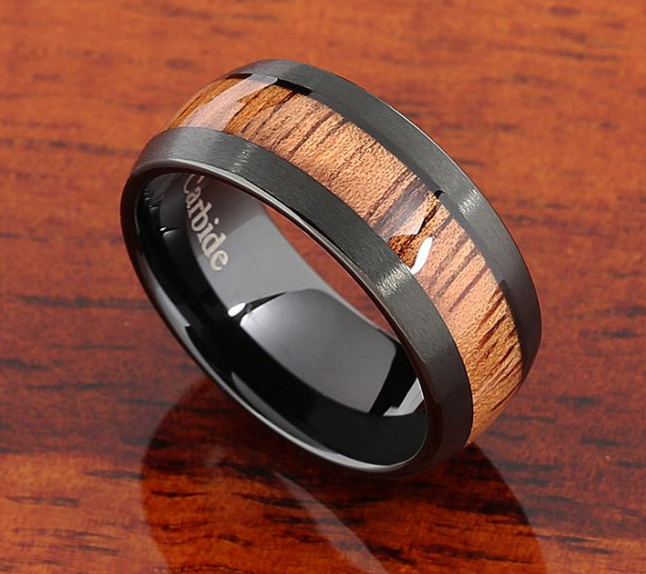 Schwarzer gebürsteter Koa-Holz-Tungstenring | Shop Nory