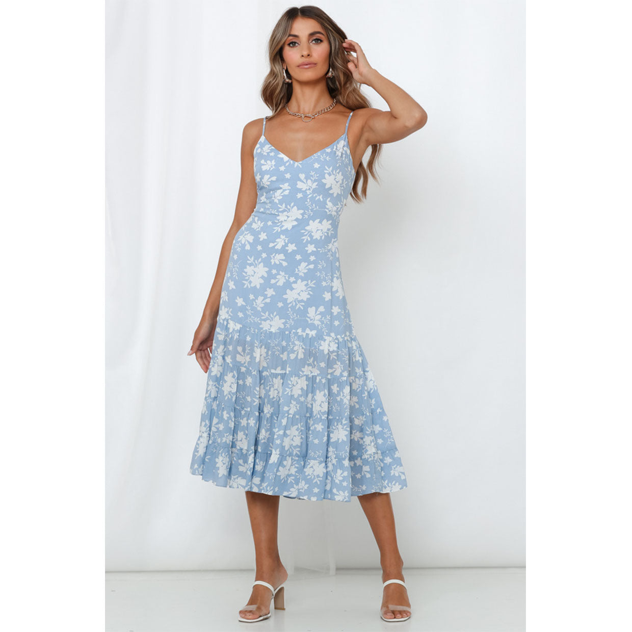 Damen Midi-Kleid mit floralen Rüschen und schwingendem Rock Shopnory