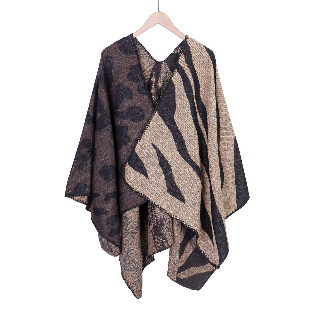 Damen Oversize‑Poncho im Revers‑Stil mit Animal‑Jacquard aus Wollmix Shop Nory