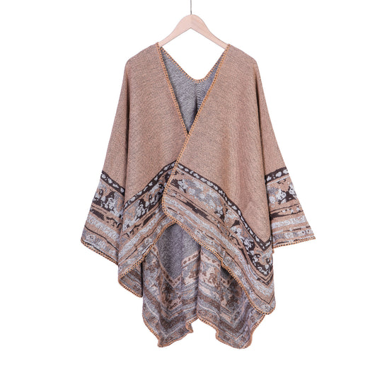 Damen Weichfallende Oversize-Ruana im Umhangstil mit ornamentaler Bordüre Shop Nory