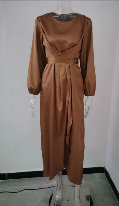 Trim Feminines und Elegantes Tunikakleid
