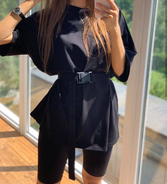 Damen Sportliches Zweiteiliges Set mit T-Shirt und Shorts