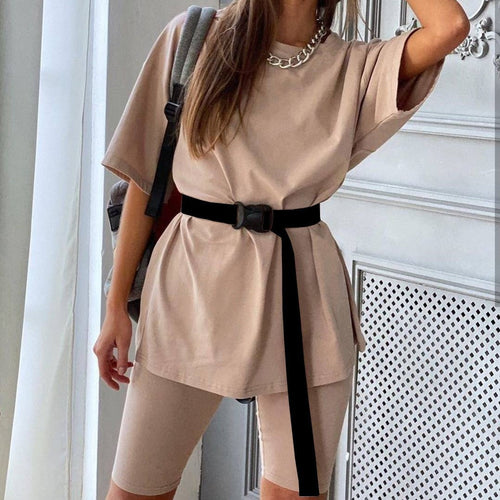 Damen Sportliches Zweiteiliges Set mit T-Shirt und Shorts