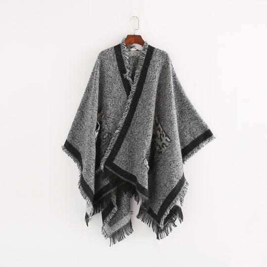 Damen Oversize-Ruana-Poncho im wolligen Mix mit Fransen und Kontrastkante Shop Nory