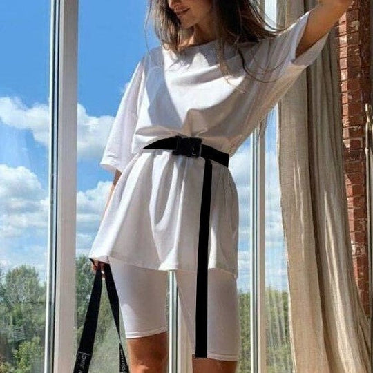 Damen Sportliches Zweiteiliges Set mit T-Shirt und Shorts