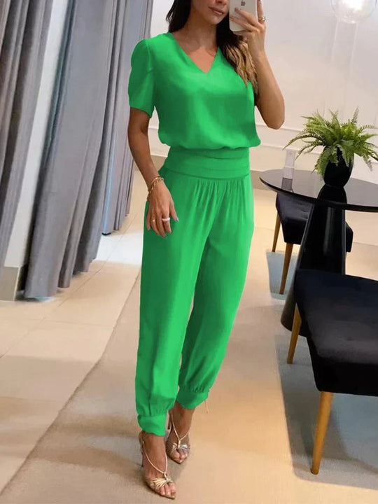 Lässiges Und Elegantes Damenoutfit