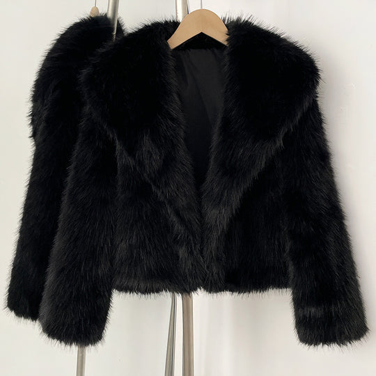 Elegante Kunstpelzjacke mit großem Revers