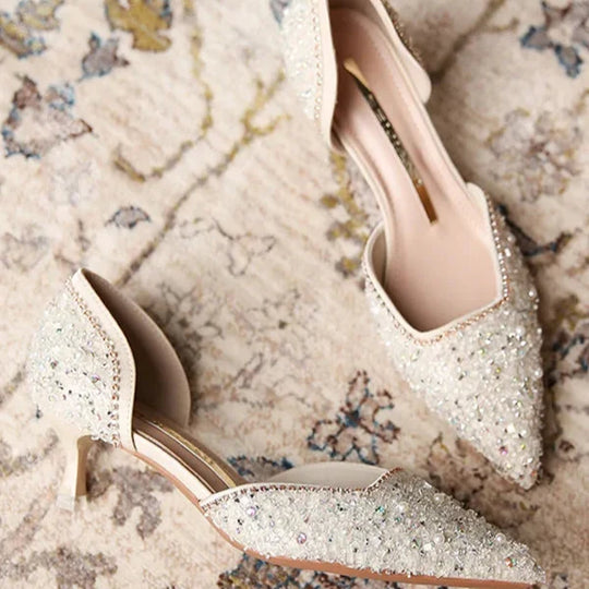 Stilvolle Schuhe mit Spitzer Zehe und Mittlerem Absatz mit Glitzeroberfläche