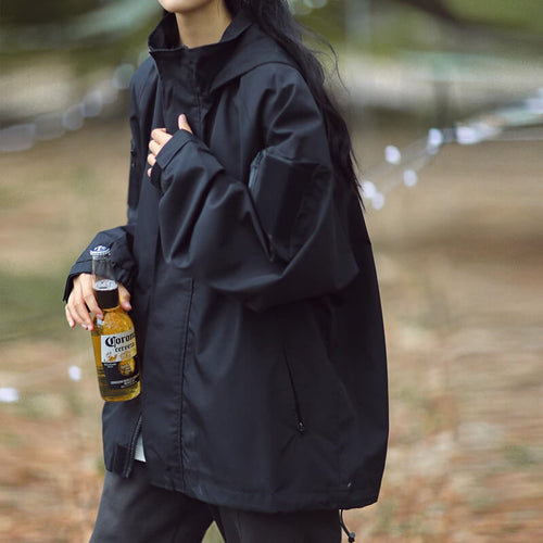 übergroße wasserdichte Zip-Jacke