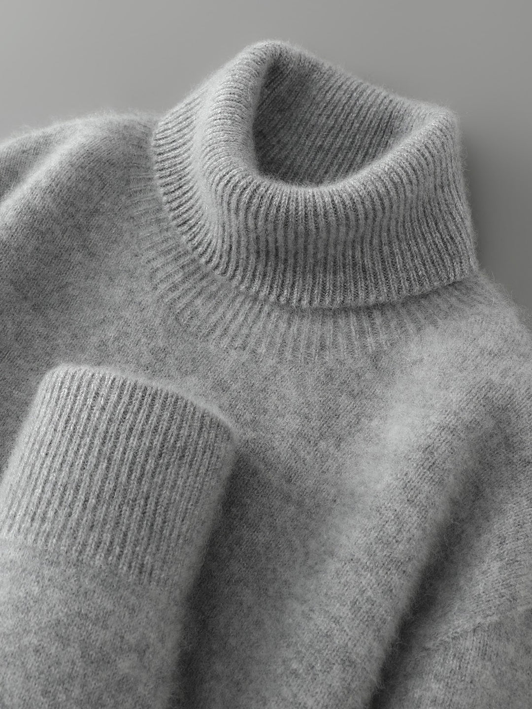 Herren-Pullover aus 100% Wolle mit Stehkragen