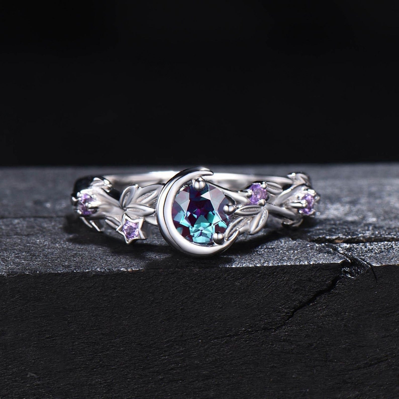 Mondstern-Farbwechselnder Alexandrit- und Amethyst-Verlobungsring | Shop Nory