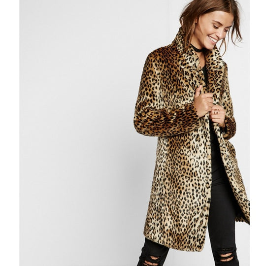 Damen Midilanger Faux‑Fur‑Mantel im Leopardenprint mit Reverskragen und Eingrifftaschen Shop Nory