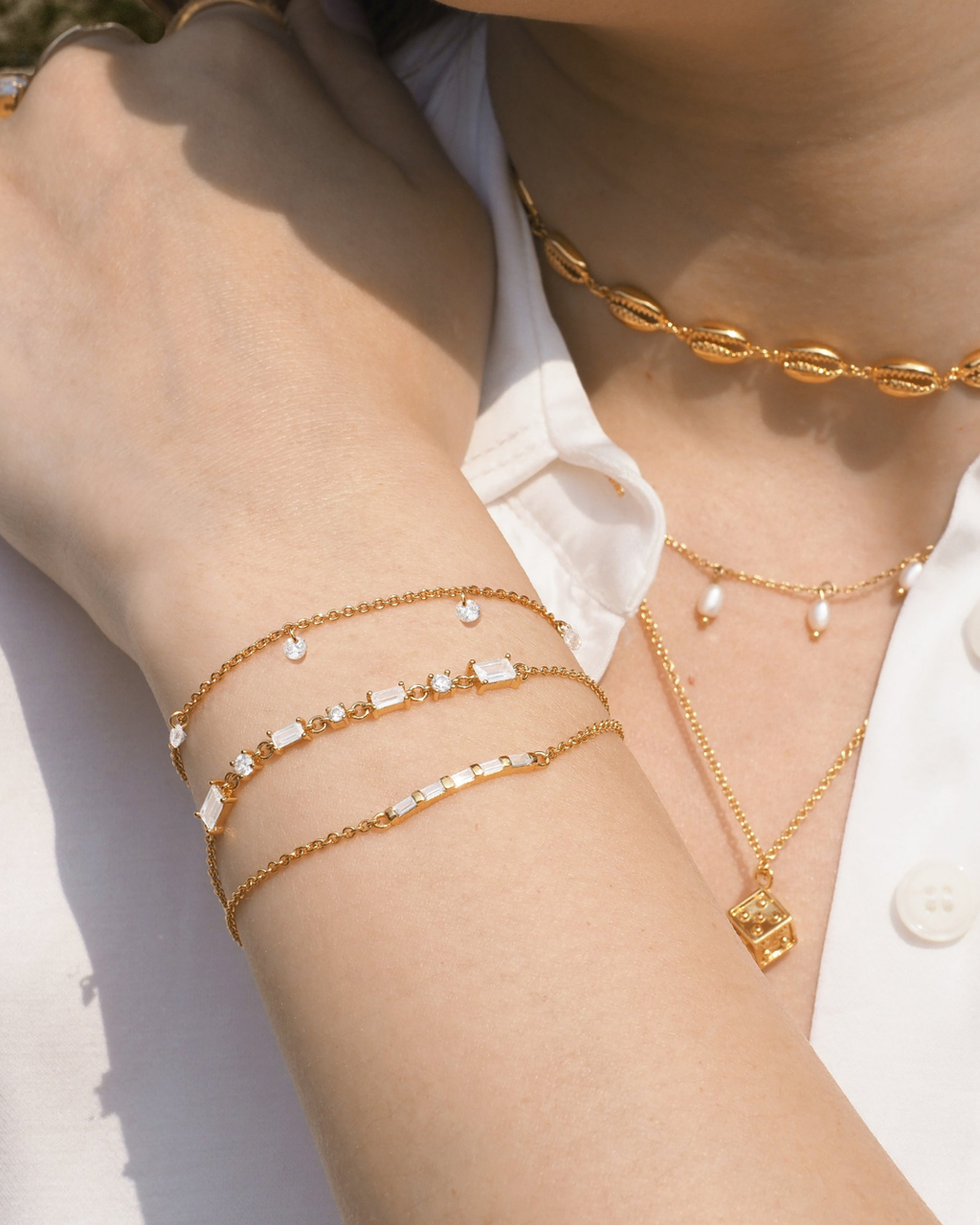 Luxe Schneeflocken Kristall Gold Kettenarmband | Shop Nory