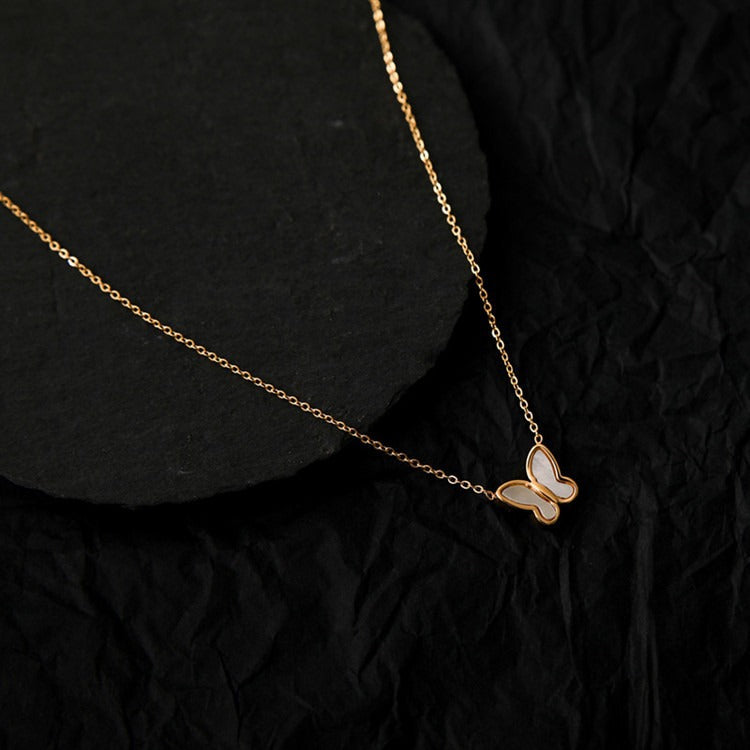 Damen zarte Halskette mit filigranem Schmetterlingsanhänger Shop Nory