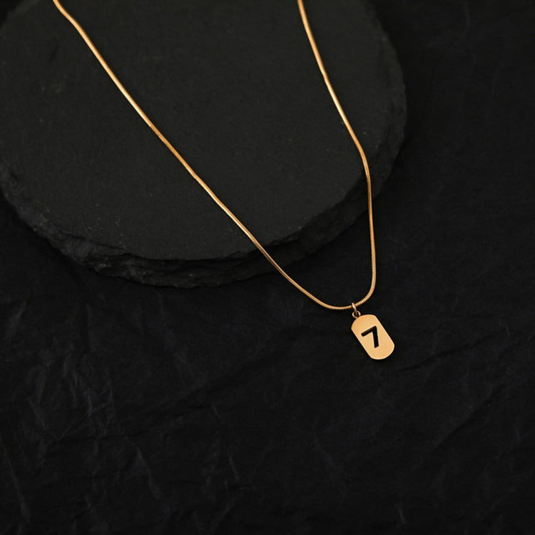 Damen Kette mit personalisiertem Anhänger Shop Nory