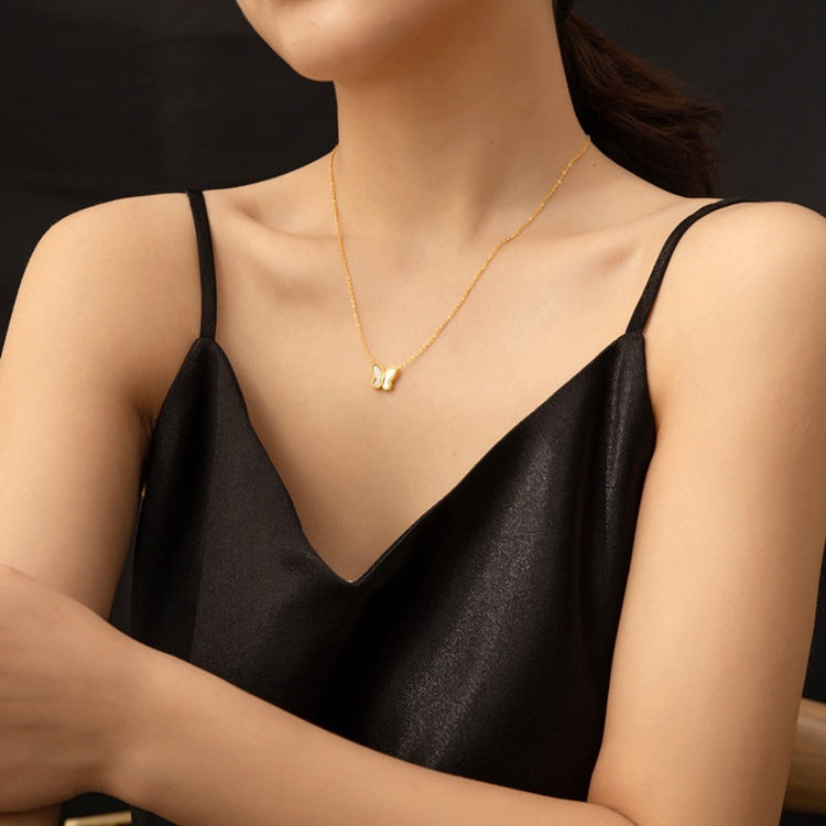 Damen zarte Halskette mit filigranem Schmetterlingsanhänger Shop Nory