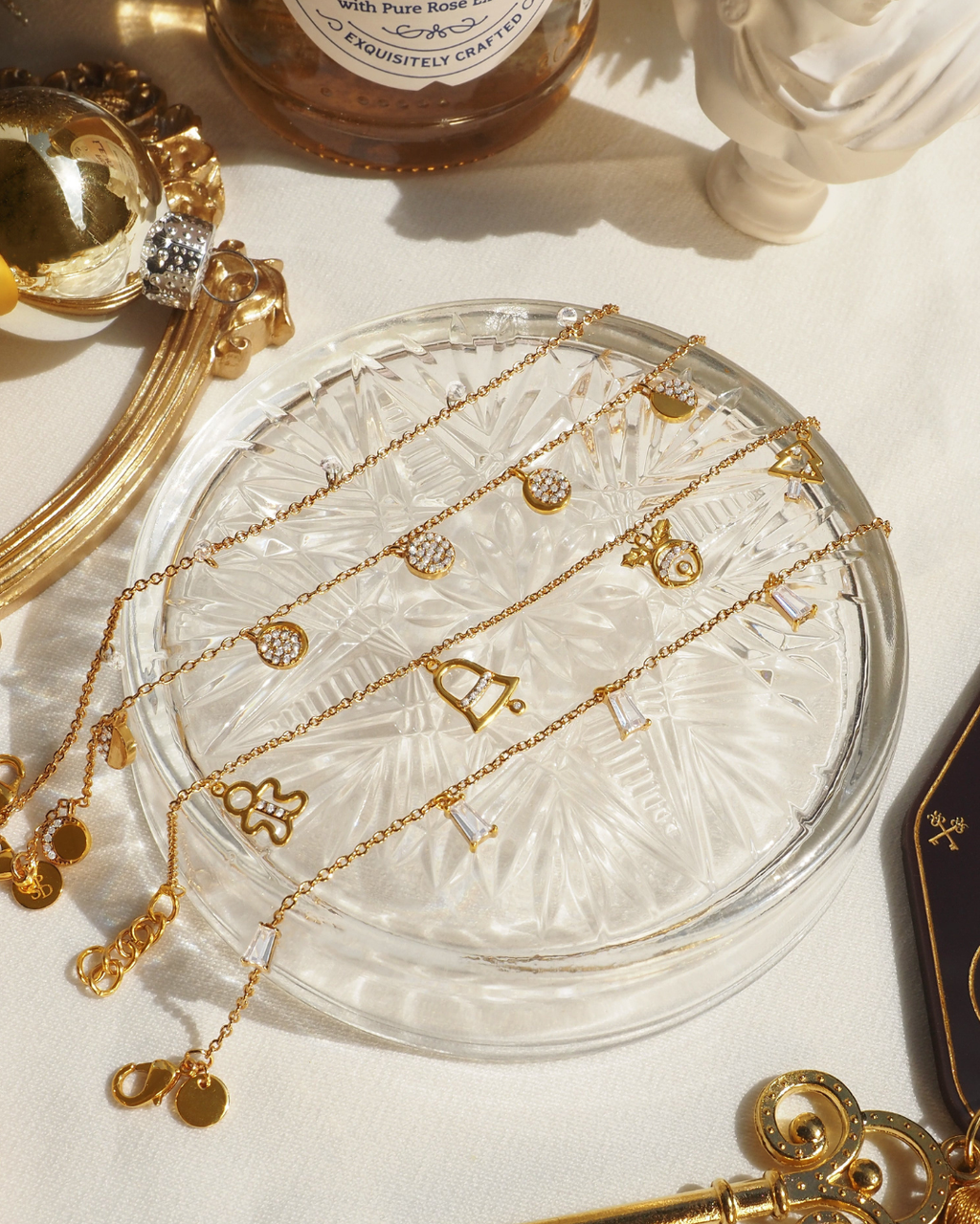 Luxe Schneeflocken Kristall Gold Kettenarmband | Shop Nory
