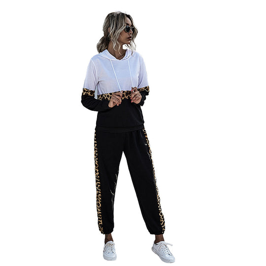 Damen Zweiteiliges Jogging-Set mit Kapuzenpullover und Leoprint-Seiteneinsätzen Shop Nory