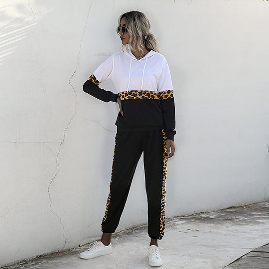 Damen Zweiteiliges Jogging-Set mit Kapuzenpullover und Leoprint-Seiteneinsätzen Shop Nory