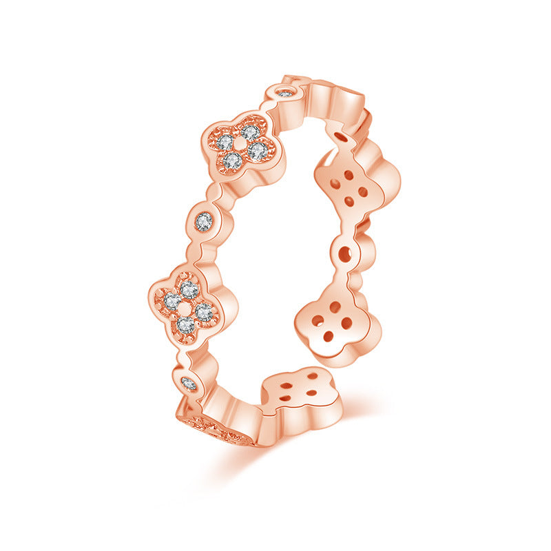 Damenring aus hochwertigem Edelstahl mit floralem Design und funkelnden Kristallen Shop Nory